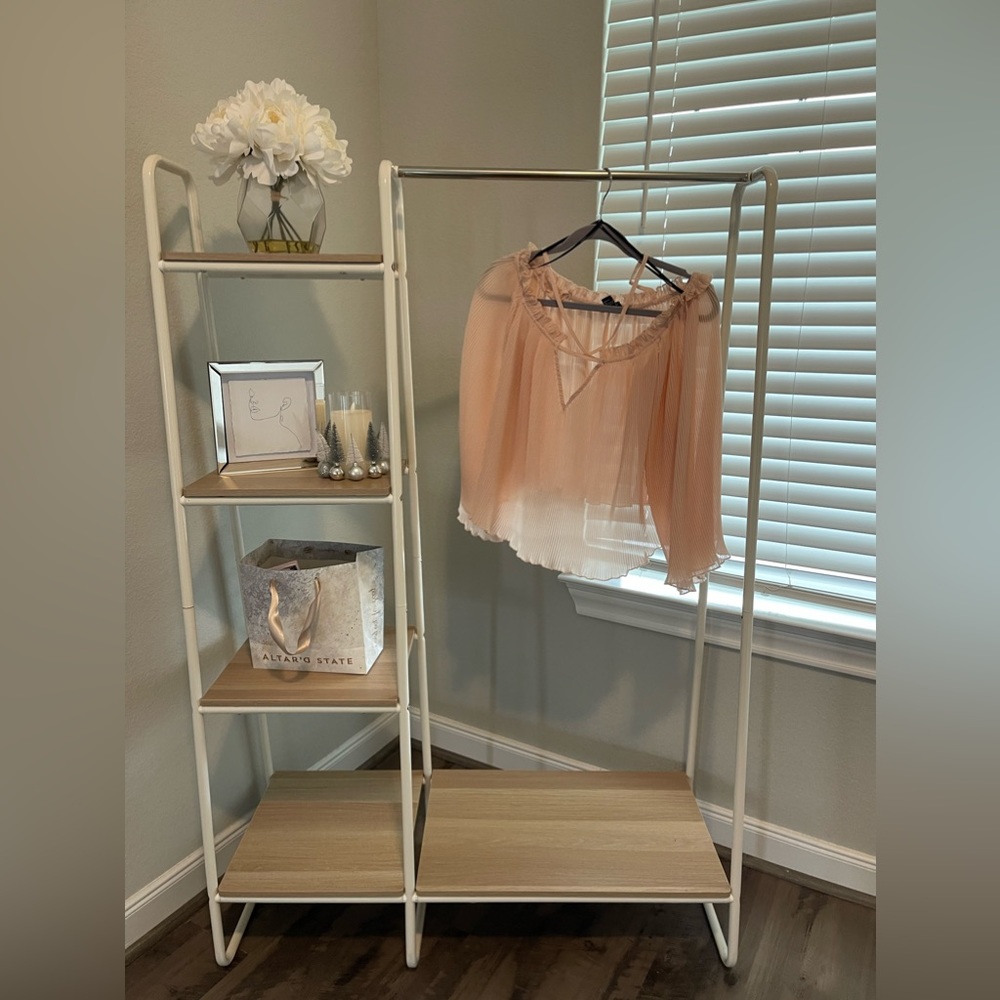 Light pink flowy top